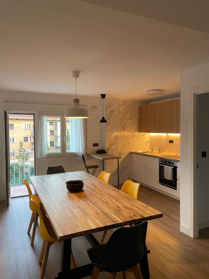 Cozy Apartment 6' From San Sebastian + Parking Usúrbil Eksteriør bilde